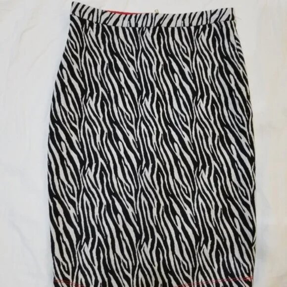 Yoana Baraschi zebra pencil skirt women's size 2 (U9) - Picture 4 of 5